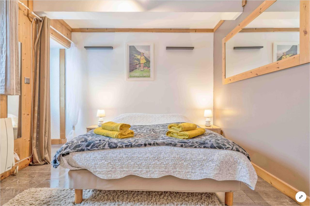 Chambre Independante Avec Salle De Bain Independante Au Rdc D Un Chalet A 25 Kms Chamonix 圣热尔韦莱班 外观 照片